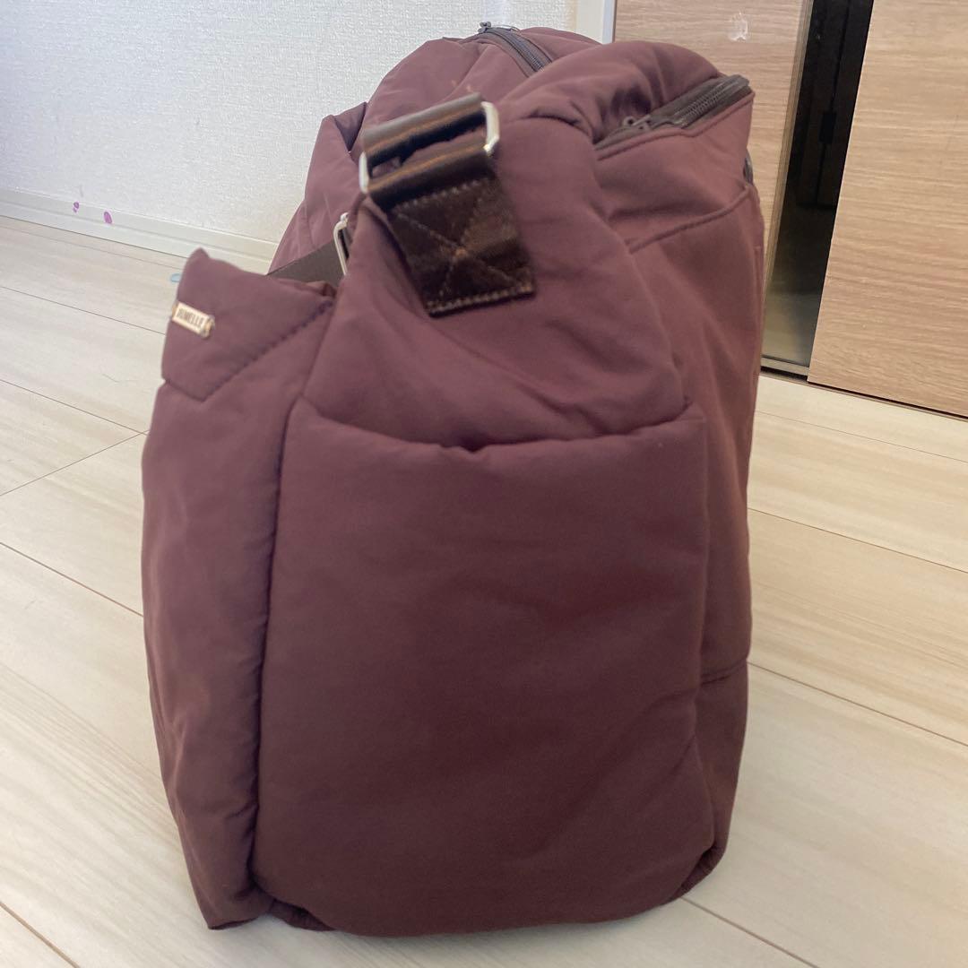 ジュメロ　パファーショルダーバッグ　ブラウン