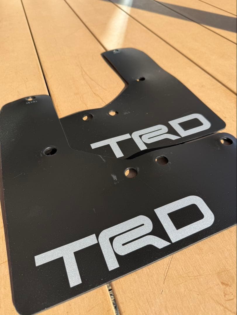 ハイエース　200系 ＴＲＤ マッドフラップ