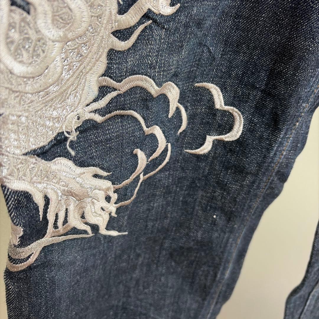 絡繰魂ドラゴン刺繍 デニムパンツ　30