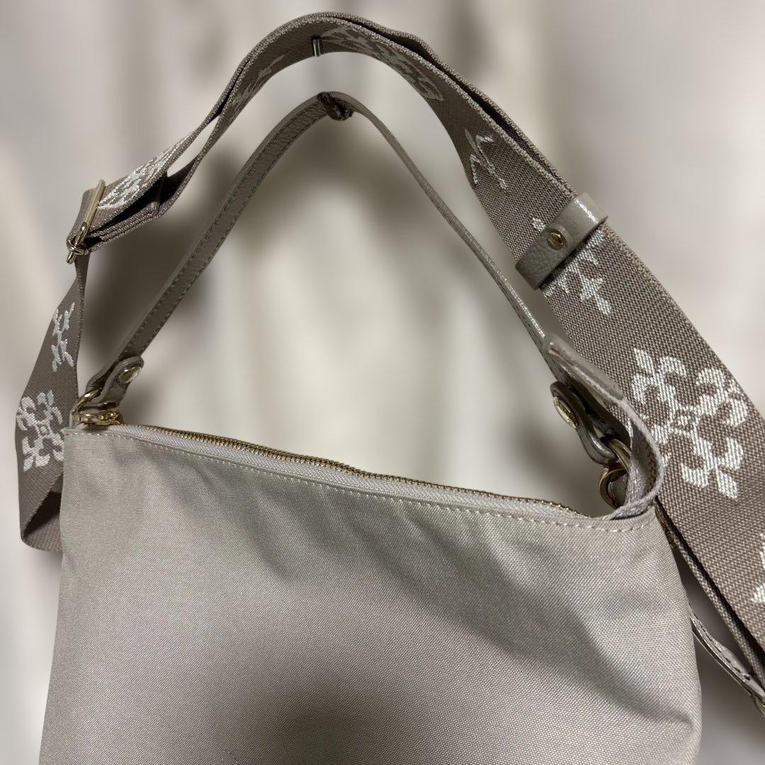 ほぼ未使用ラシット今期コーデュラナイロンシンプル2wayショルダーバッグ