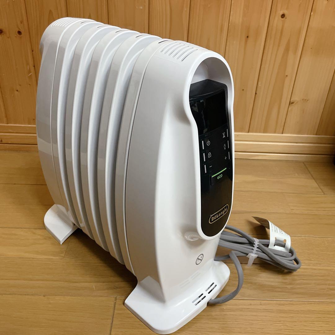 【美品】DeLonghi オイルヒーター ホワイト　NJ0505E デロンギ