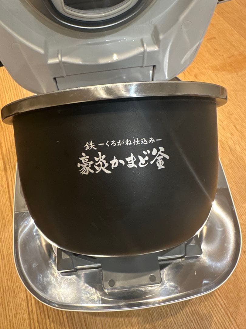 象印 炎舞炊き 圧力I H炊飯器 NW-FA10 絹白　状態良好