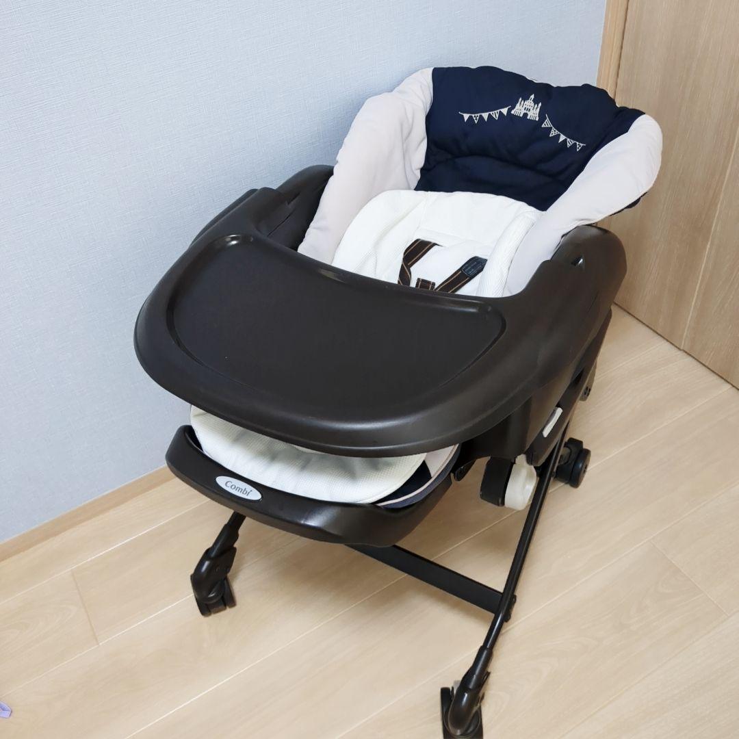 【美品】コンビ　combi　ネムリラ　ハイローチェア　手動　シンプライト
