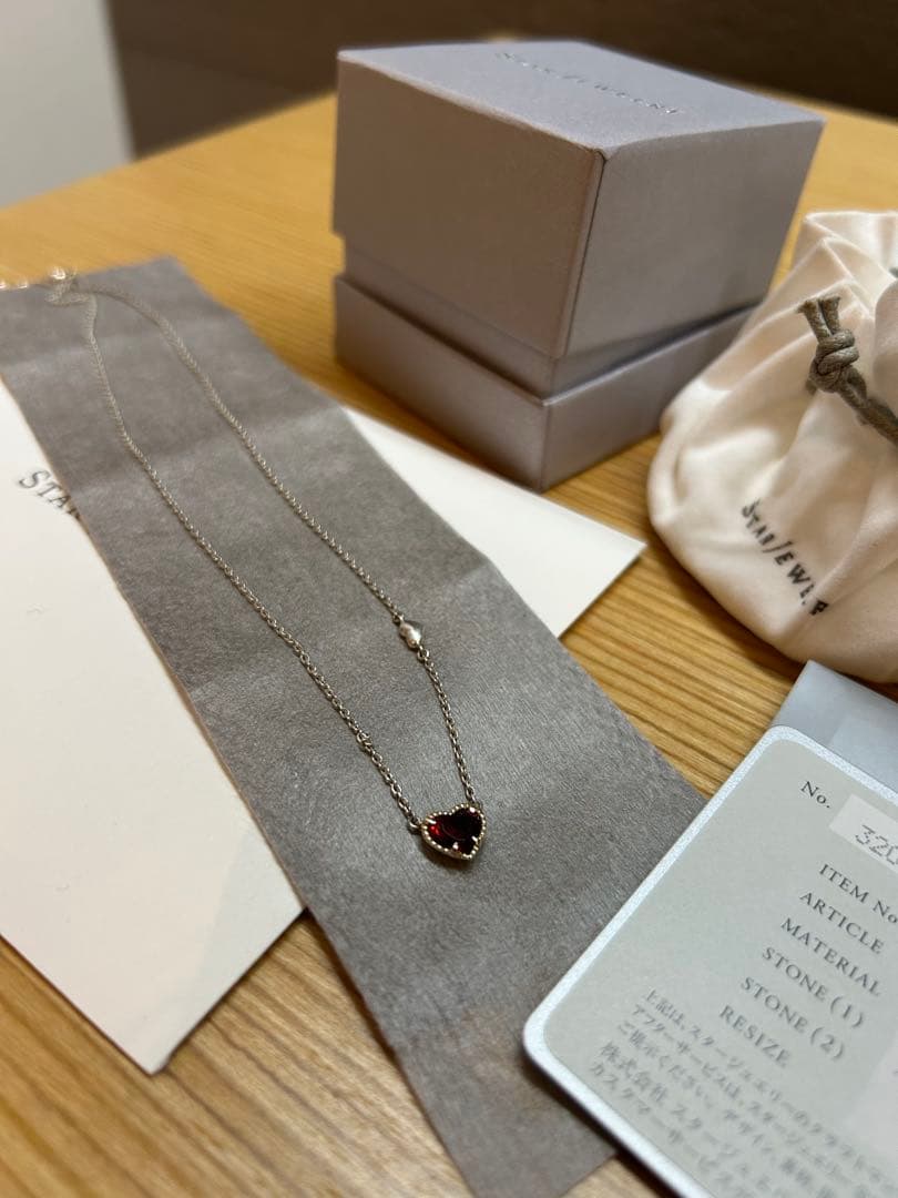 STAR JEWELRY ハートガーネットネックレス