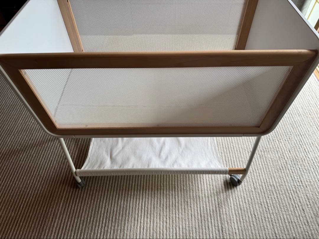 リリワゴン2　コンパクトベビーワゴン リリワゴンⅡ ホワイト