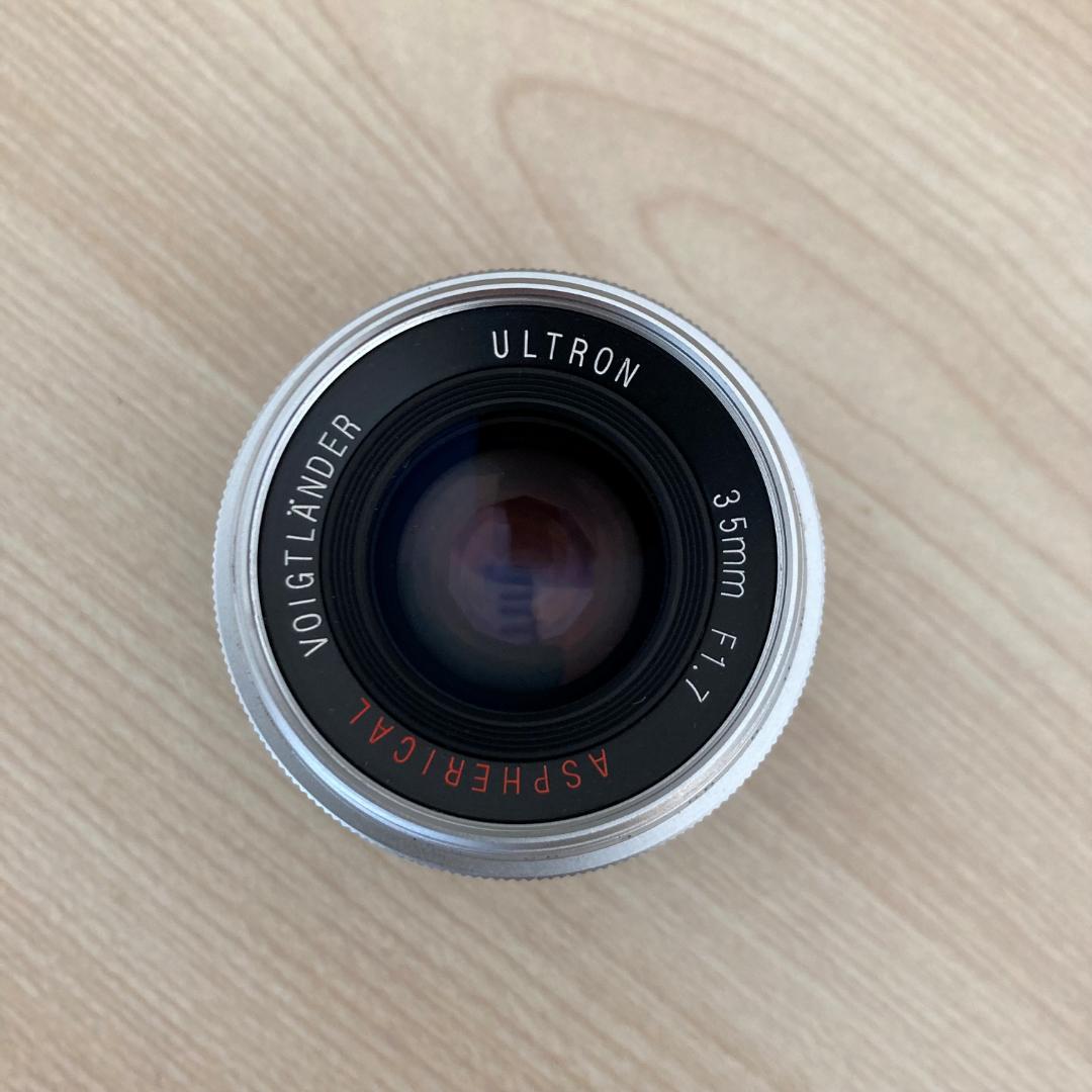 フォクトレンダーULTRON 35mm f1.7 ASOHERICAL シルバー