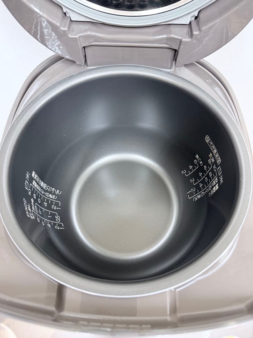 春ママZOJIRUSHI 象印 IH炊飯器 NP-VA18