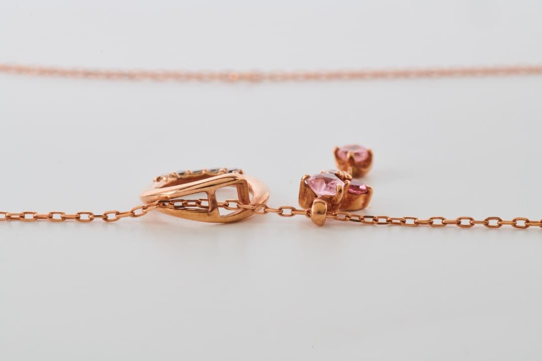 クレージュ ネックレス K10 ピンクストーン