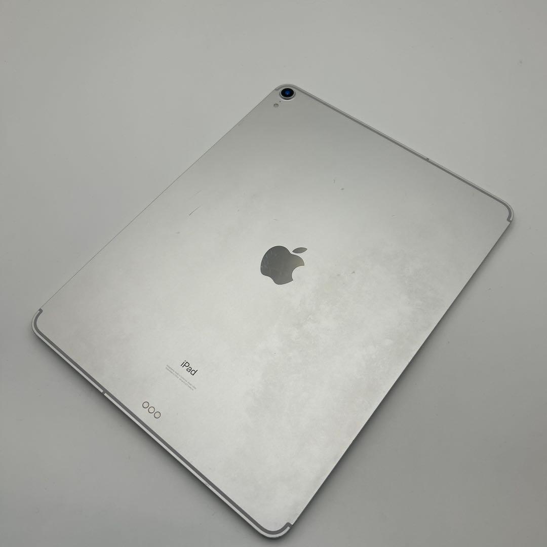 iPad Pro 12.9インチ　第3世代　64GB セルラーモデル　割れなし