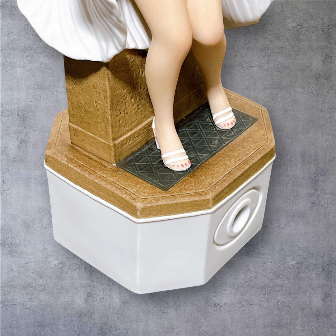 マリリンモンロー 7年目の浮気 ウイスキーボトル 空瓶 陶器製