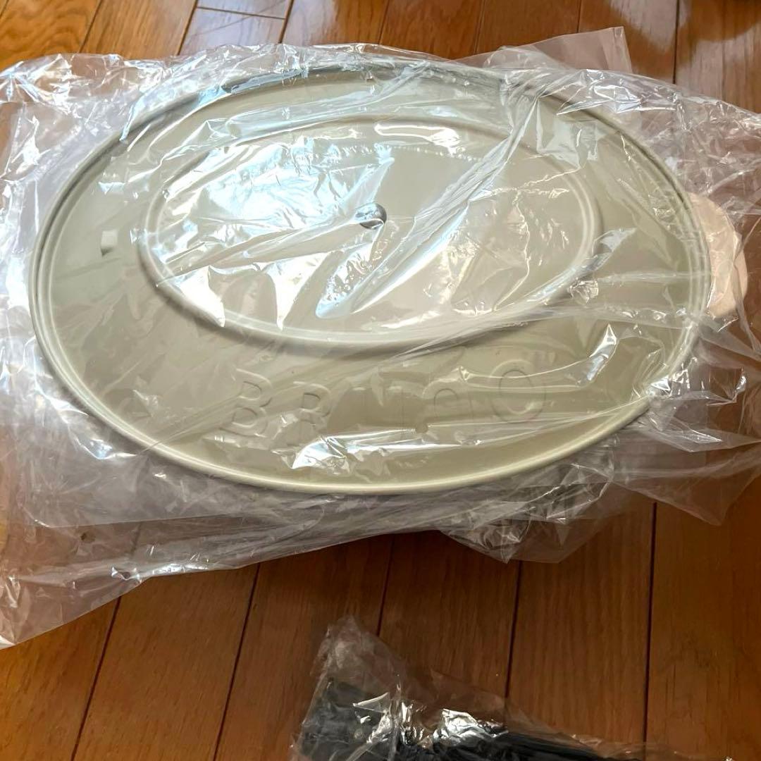 新品未使用　BRUNO オーバルホットプレート グレージュ