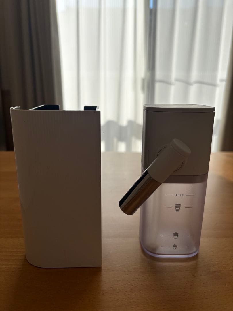 2024年購入 ネスプレッソ カプセル式コーヒーマシン ホワイト カプセル付き