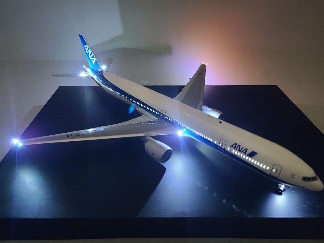 ANA Boeing 777-300 LED仕様 完成品