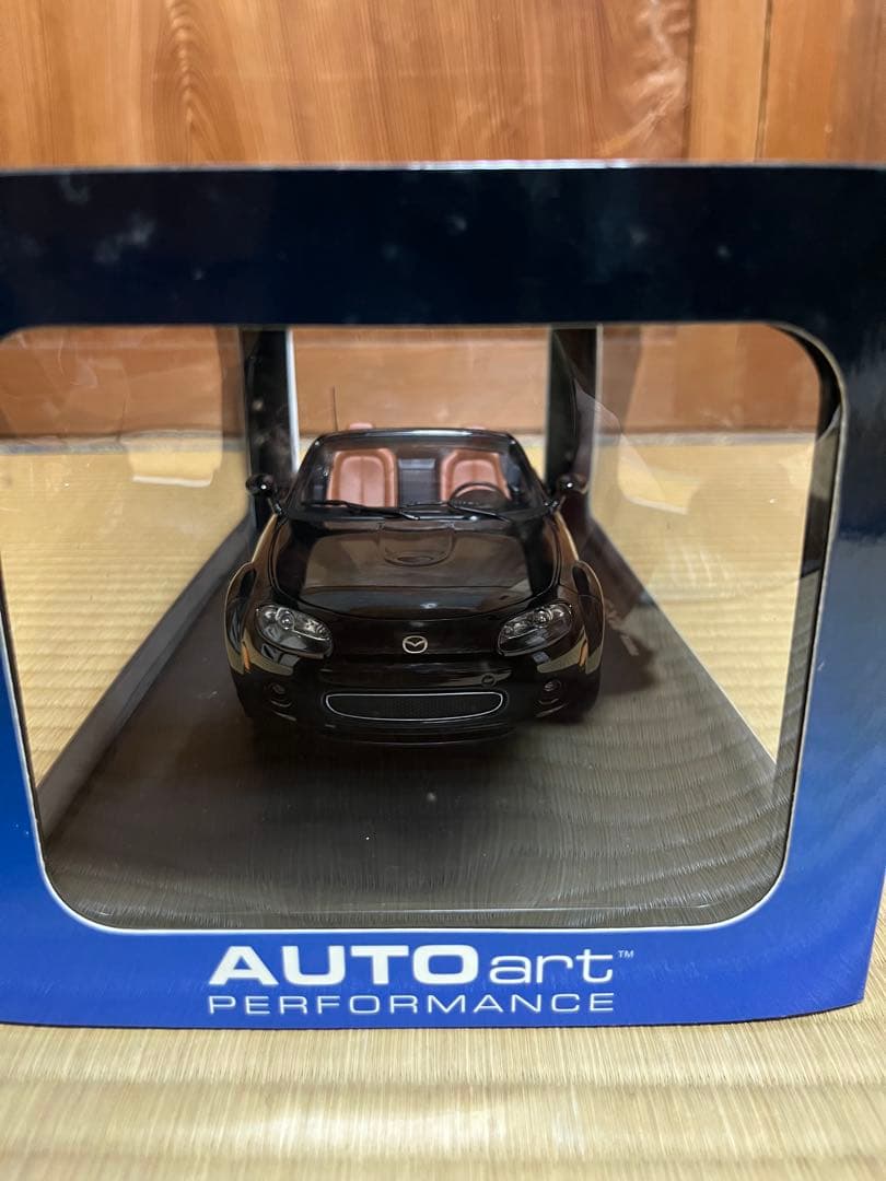ミニカー AUTOart MAZDA MX-5 1/18