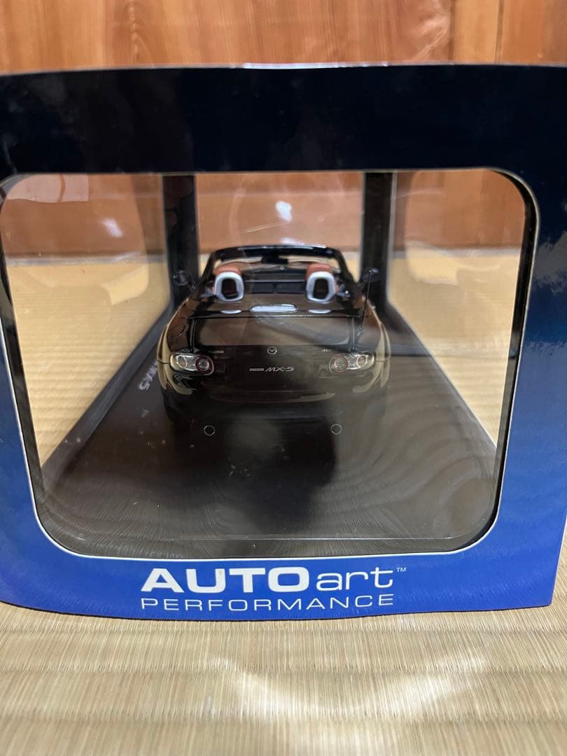 ミニカー AUTOart MAZDA MX-5 1/18