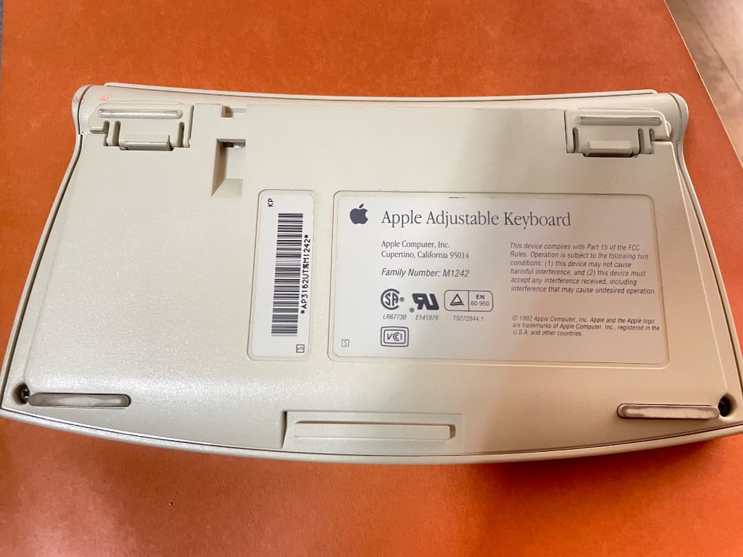 へ*郎様 Apple Macintosh SE デスクトップPC