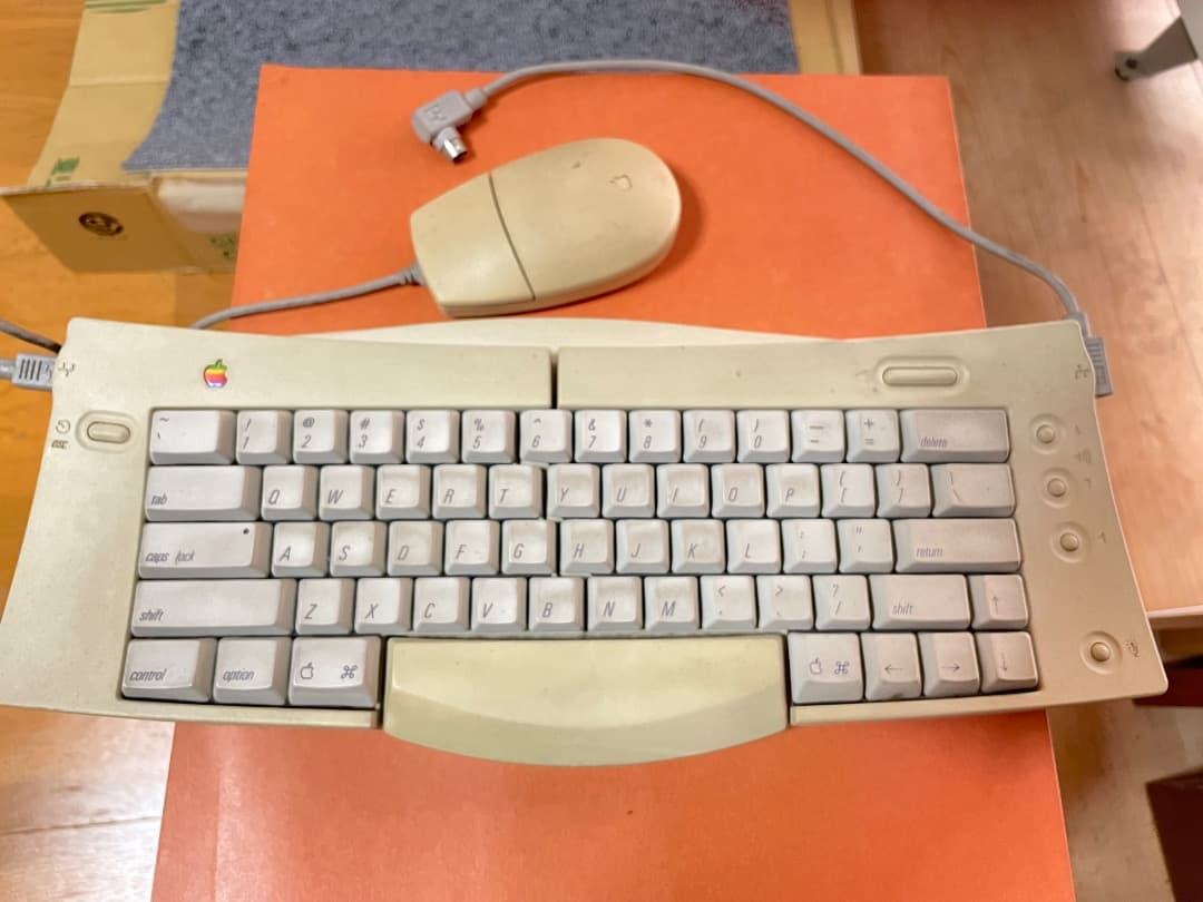 へ*郎様 Apple Macintosh SE デスクトップPC