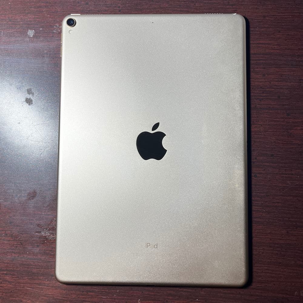 iPad Pro 10.5 64GB Wi-Fi 2018/6月購入 USED