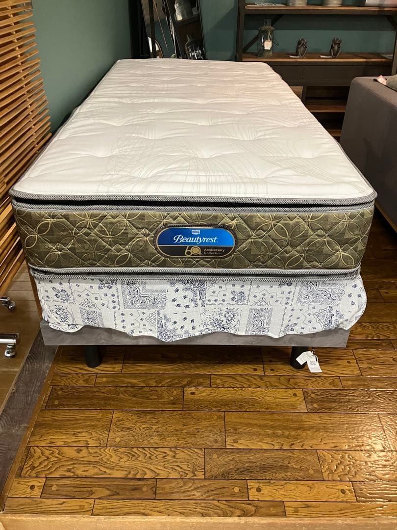 SIMMONS 桐生織6.5インチ両面ピロートップ　シングルマットレス 展示品