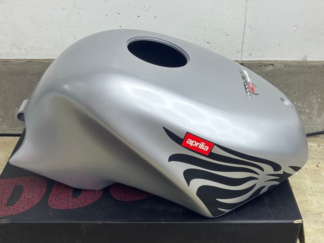 アプリリア　rs50 タンクカバー