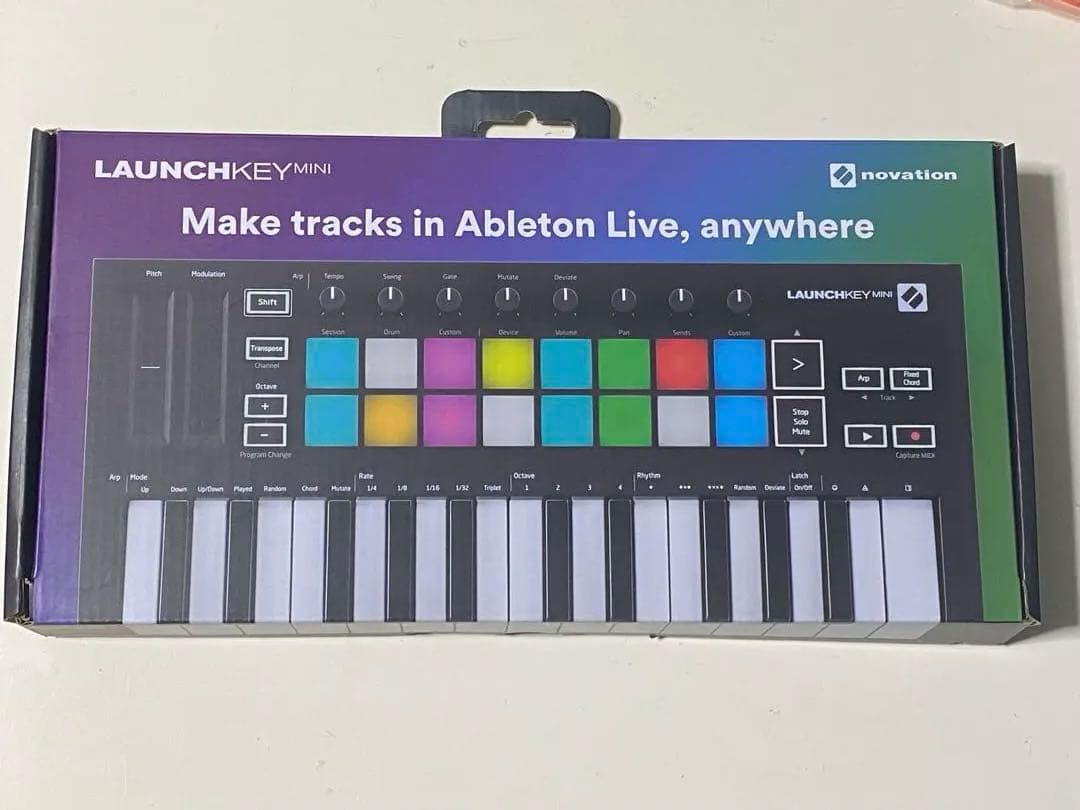 Launchkey Mini Mk3 MIDIキーボード【Ableton付属】