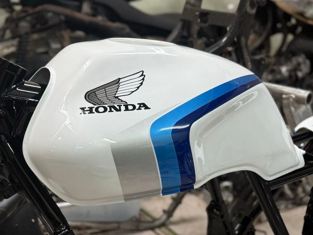 HONDA バイク タンク ホワイト ブルー