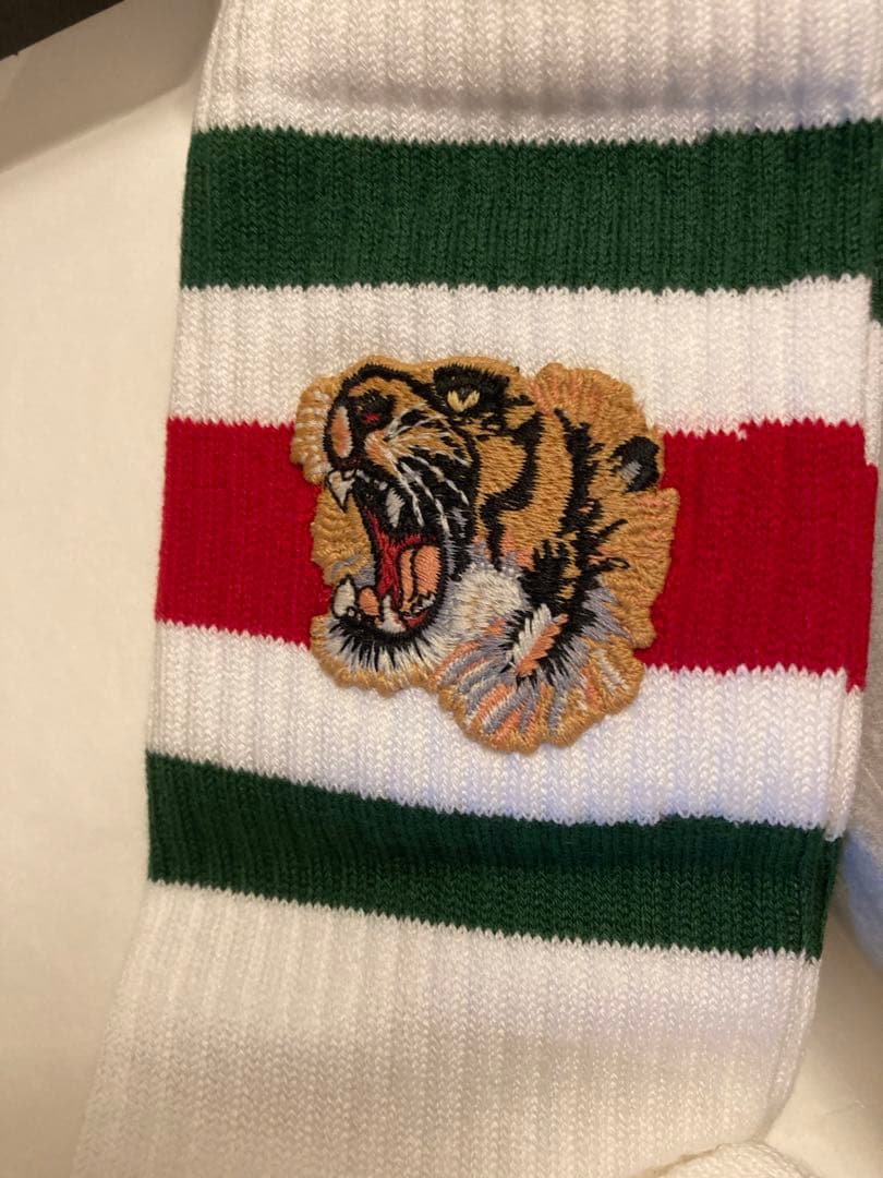 新品　GUCCI グッチ 靴下 タイガー ライン ソックス　虎