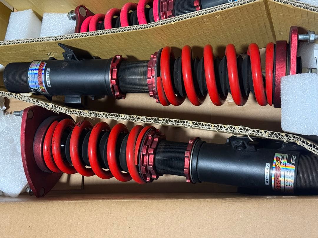 レガシィ BP5/BL5 車高調 BLITZ ブリッツ