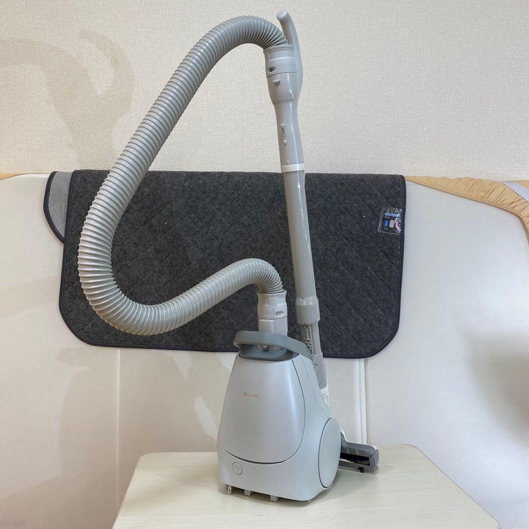 Panasonic パナソニック 電気掃除機 2023年製 MC-PJ22A