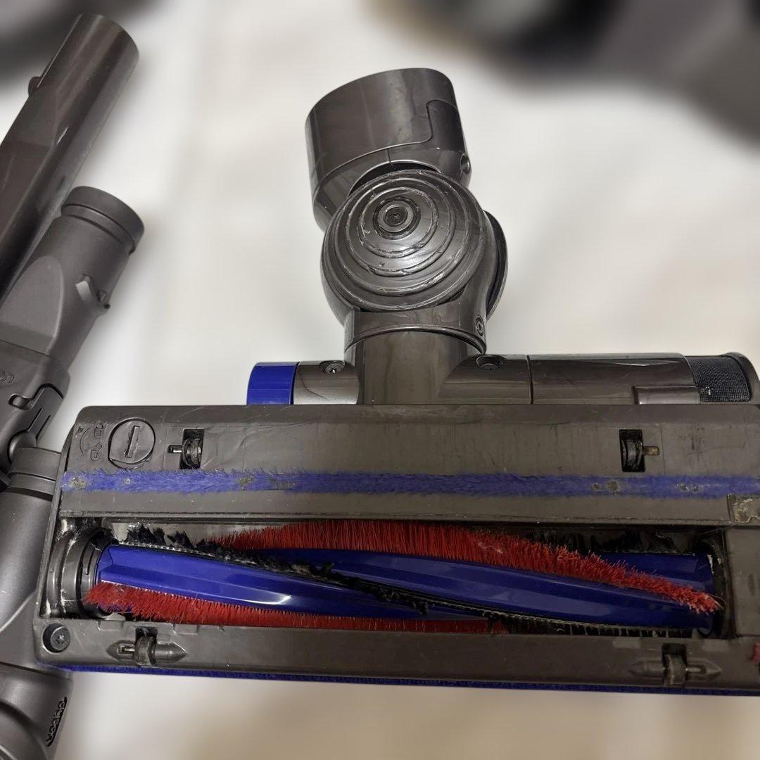 Dyson DC63 掃除機　先端ノズル付属品付き