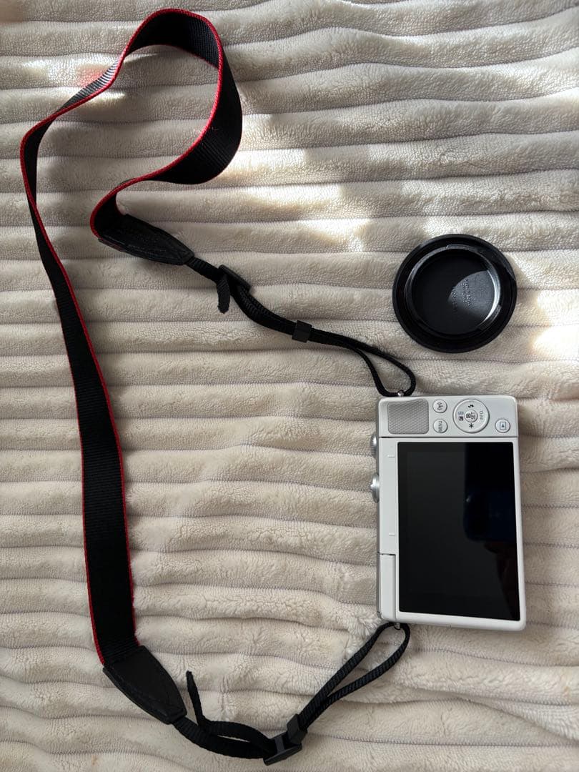 値下げ依頼歓迎 Canon EOS M100 ダブルズームキット