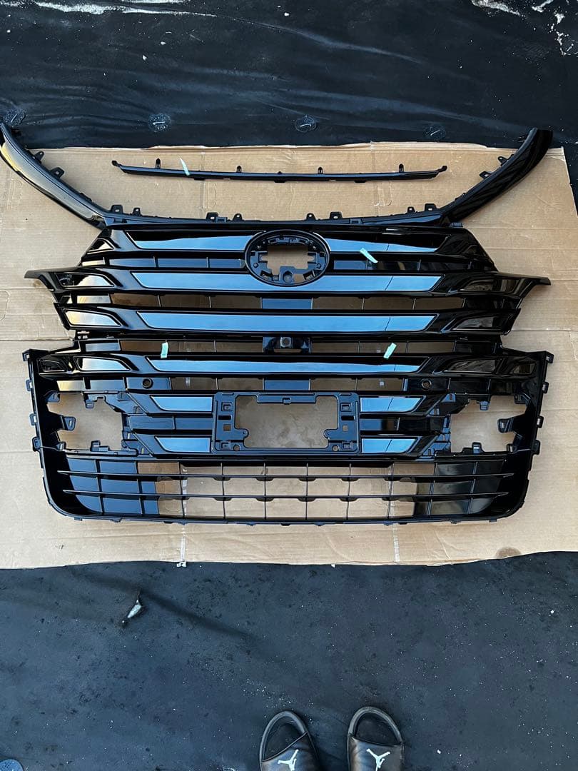 40 ヴェルファイア　純正　グリル　フロント