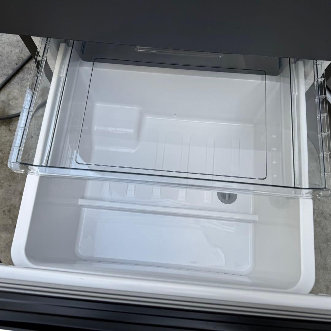 215⭐️2025年製★ほぼ新品★ハイアール　冷蔵庫　大型　3ドア　マットグレー