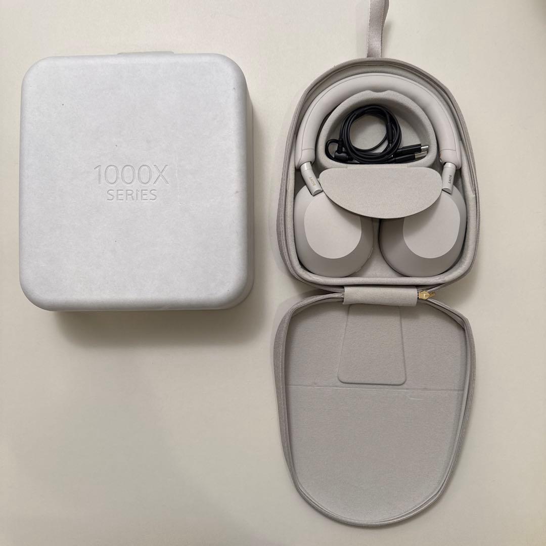 SONY ワイヤレスヘッドホンWH1000XM5 グレー