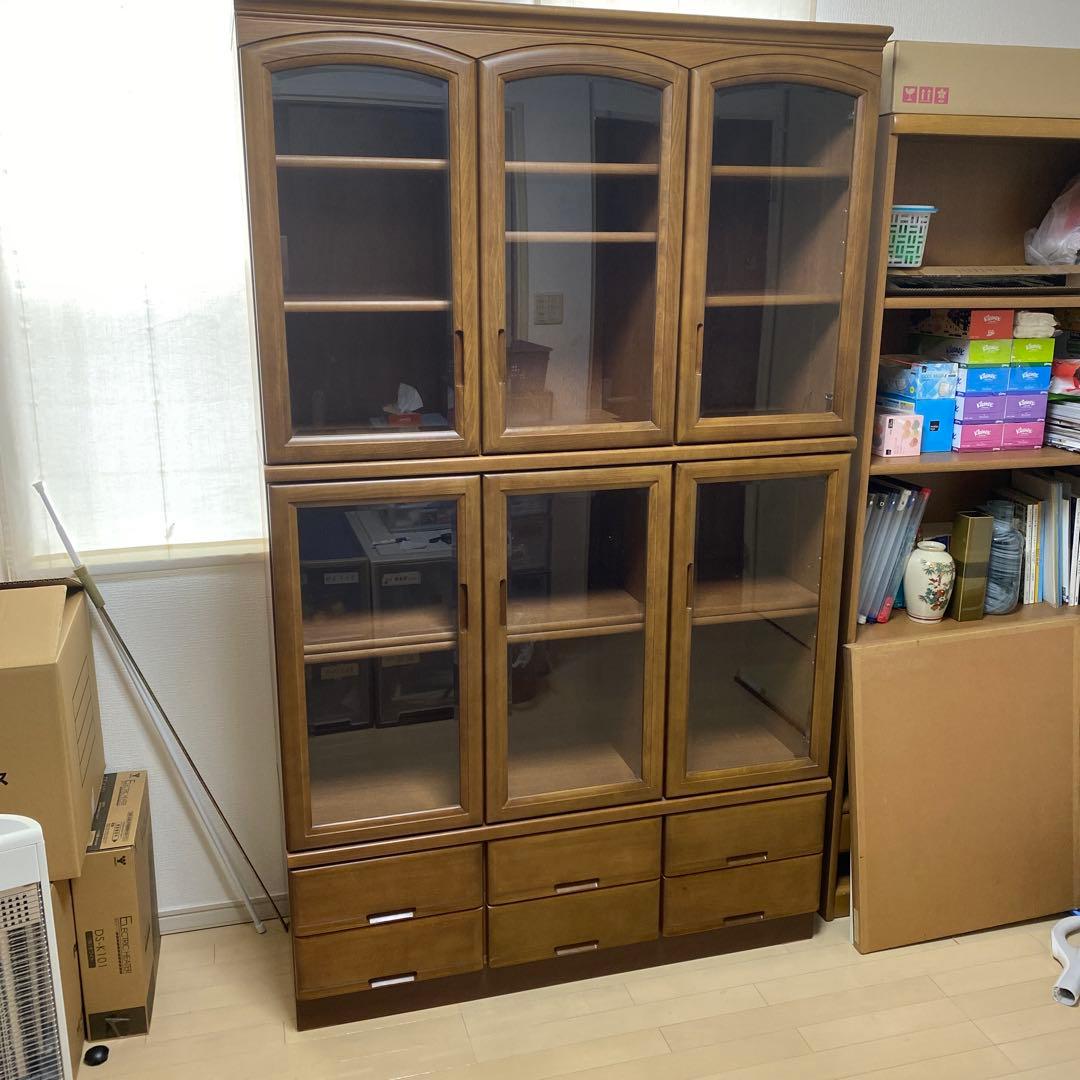 カリモク　ガラス扉付き本棚　食器棚