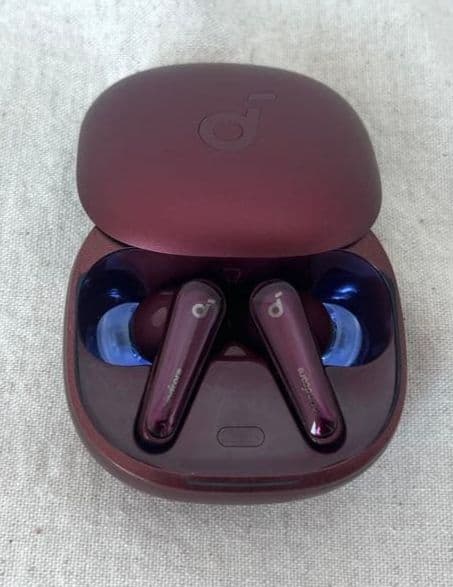 【美品】Liberty4 ワイヤレスイヤフォン/ワインレッド　リバティ　ANC