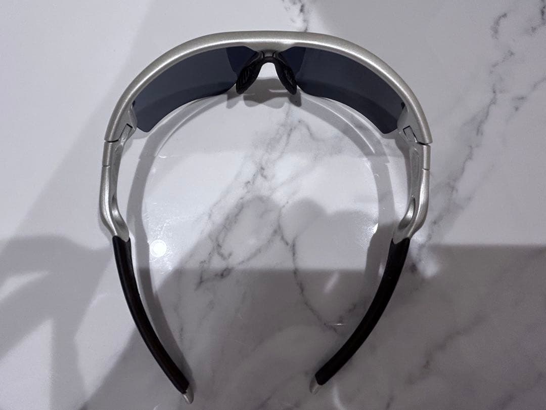 オークリー　サングラス　美品　ケース付