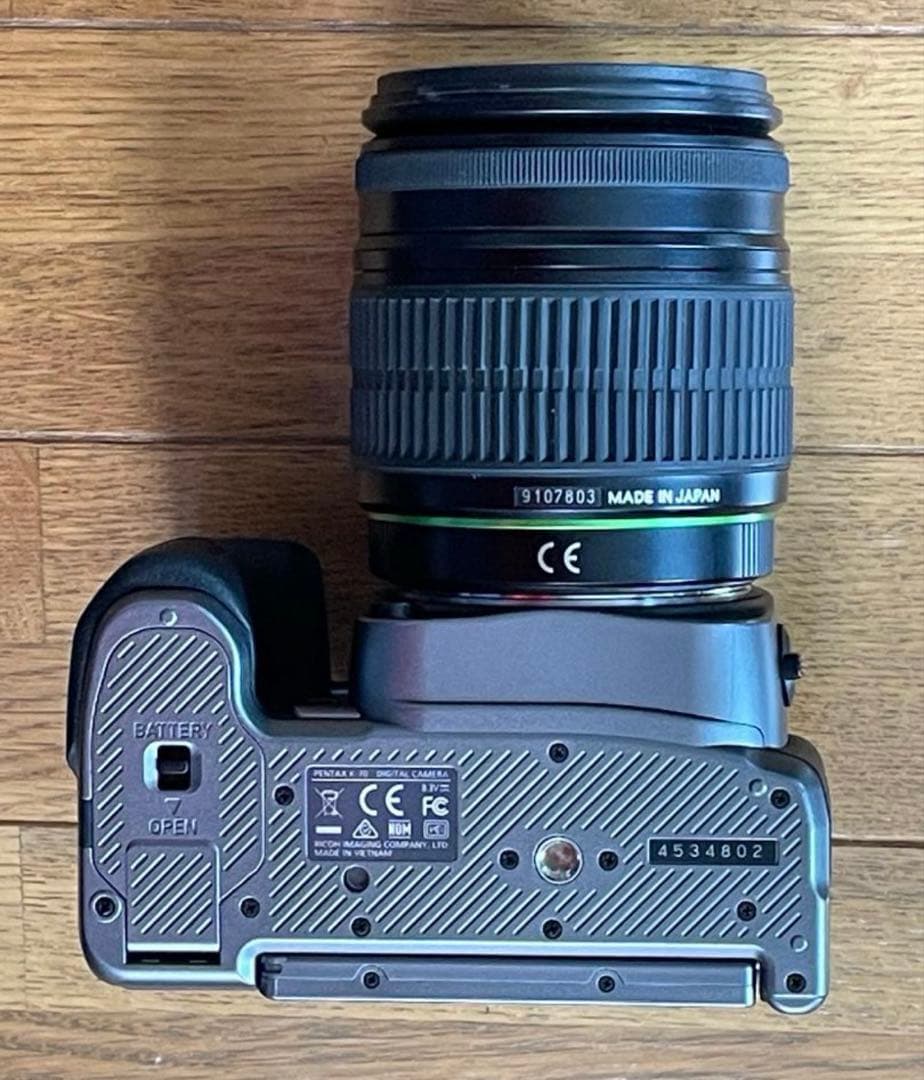 K-70 ボディ+18-250mm レンズ ストロボ付き