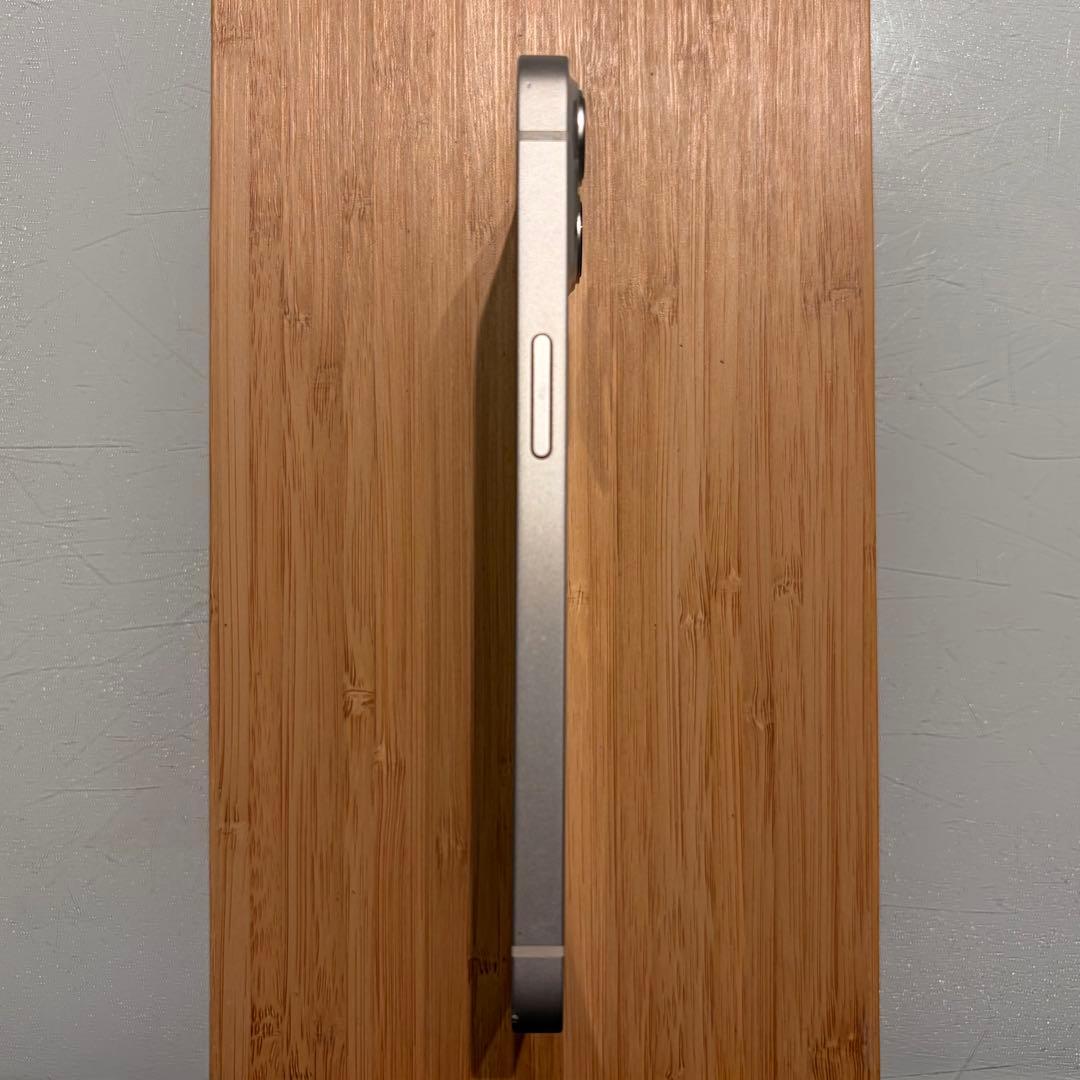 美品 Apple iPhone13 ホワイト スターライト 本体