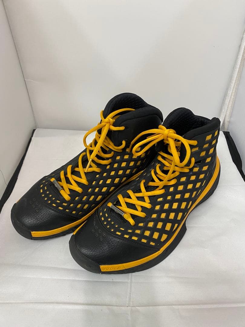 ナイキ バスケットシューズ 黒/黄色 ハイカットスニーカー