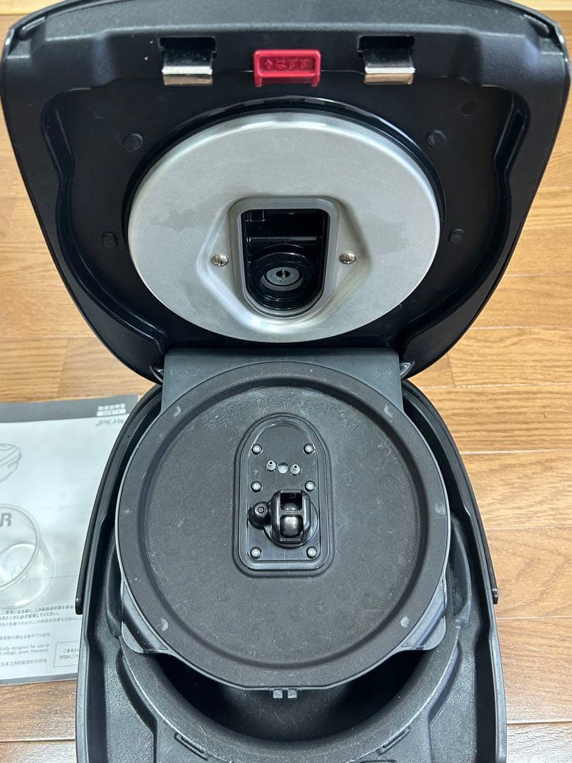 TIGER 土鍋コート釜 圧力IH炊飯器　JPK-H100 2021年製タイガー