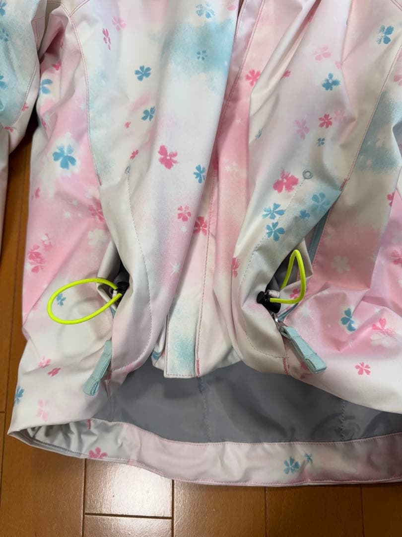 DESCENTE デサント　スキーウェア　上下セット　女の子　140