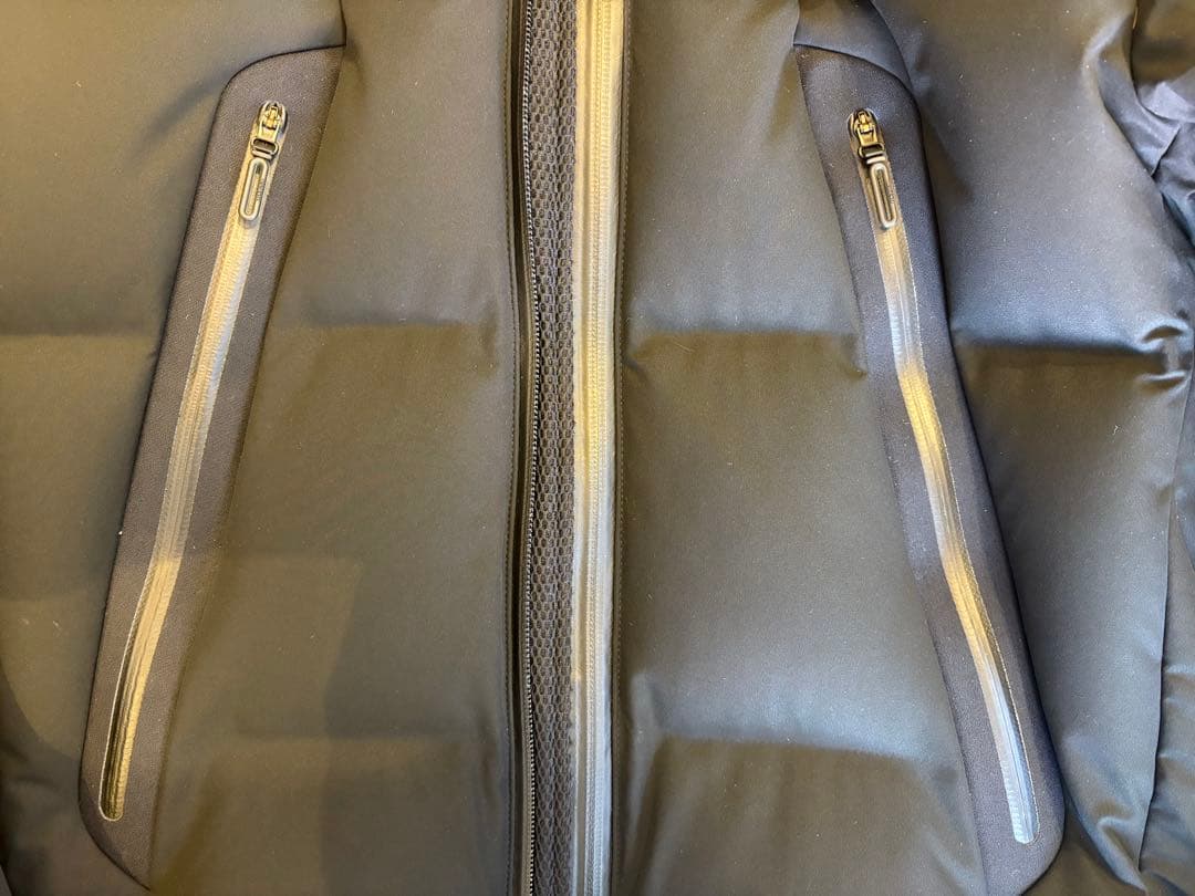 デサントオルテライン 水沢ダウン マウンテニア 黒 M