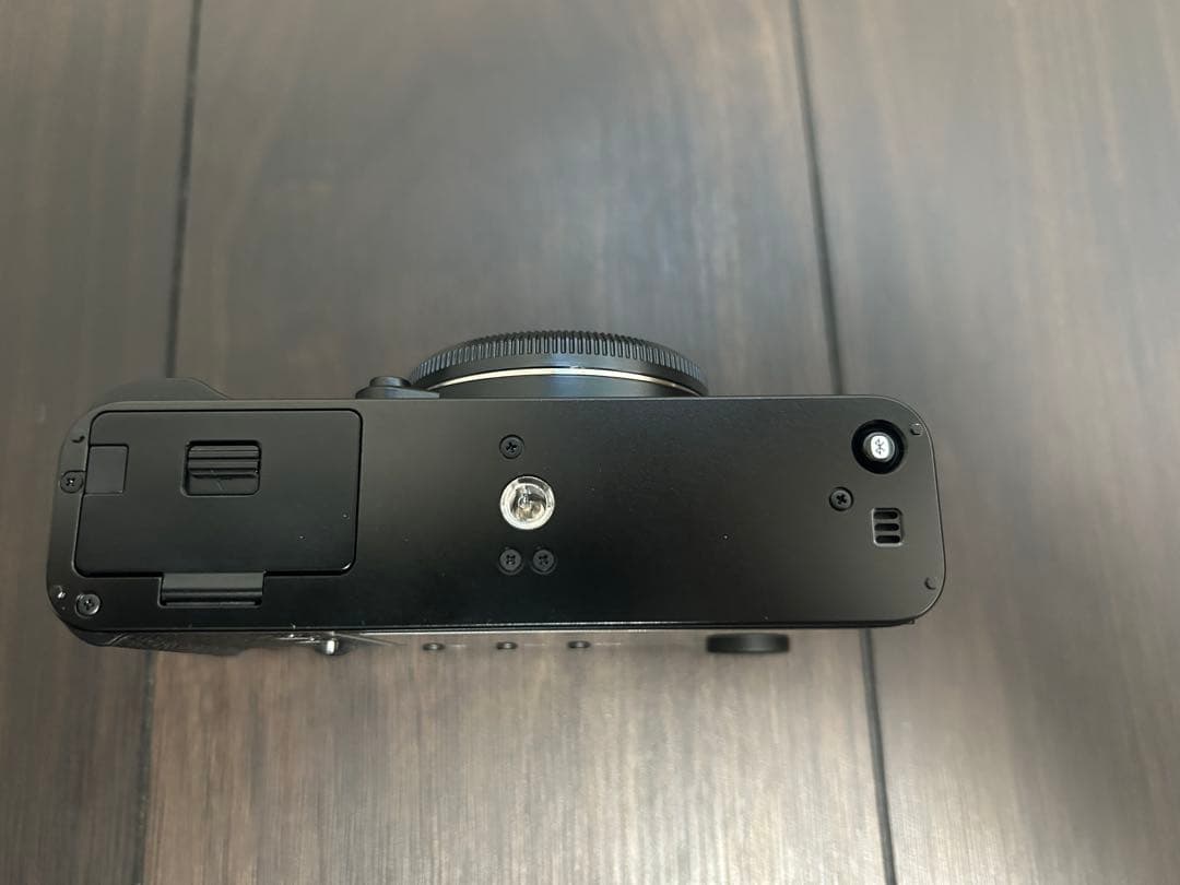 Fujifilm X-E5 ブラック+予備バッテリー&チャージャーセット保証書付