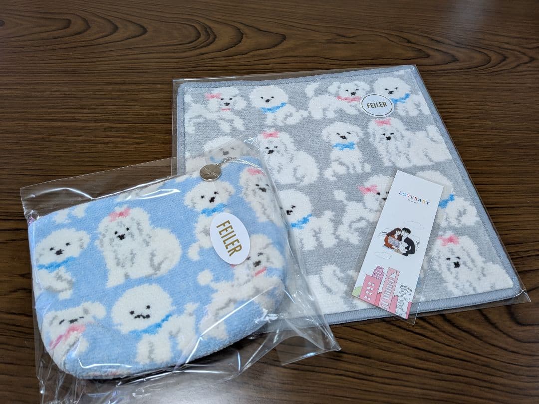FEILER タオルハンカチ　ポーチ　モフモフワンチャン