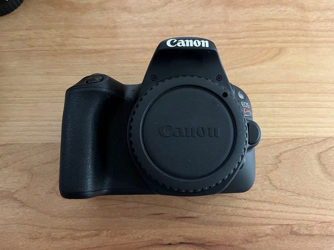 Canon EOS Kiss X9(ブラック) ダブルズームキット(付属品有り)