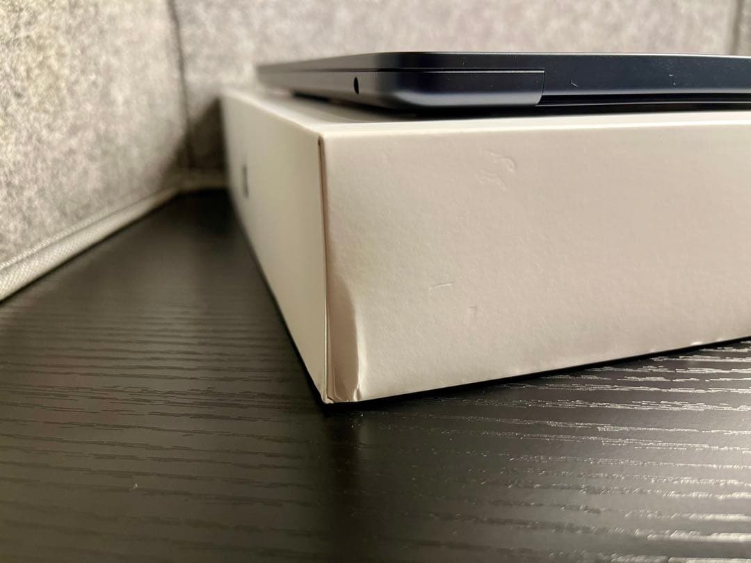 【バッテリー100%】M2 MacBook Air 256GB/8GB