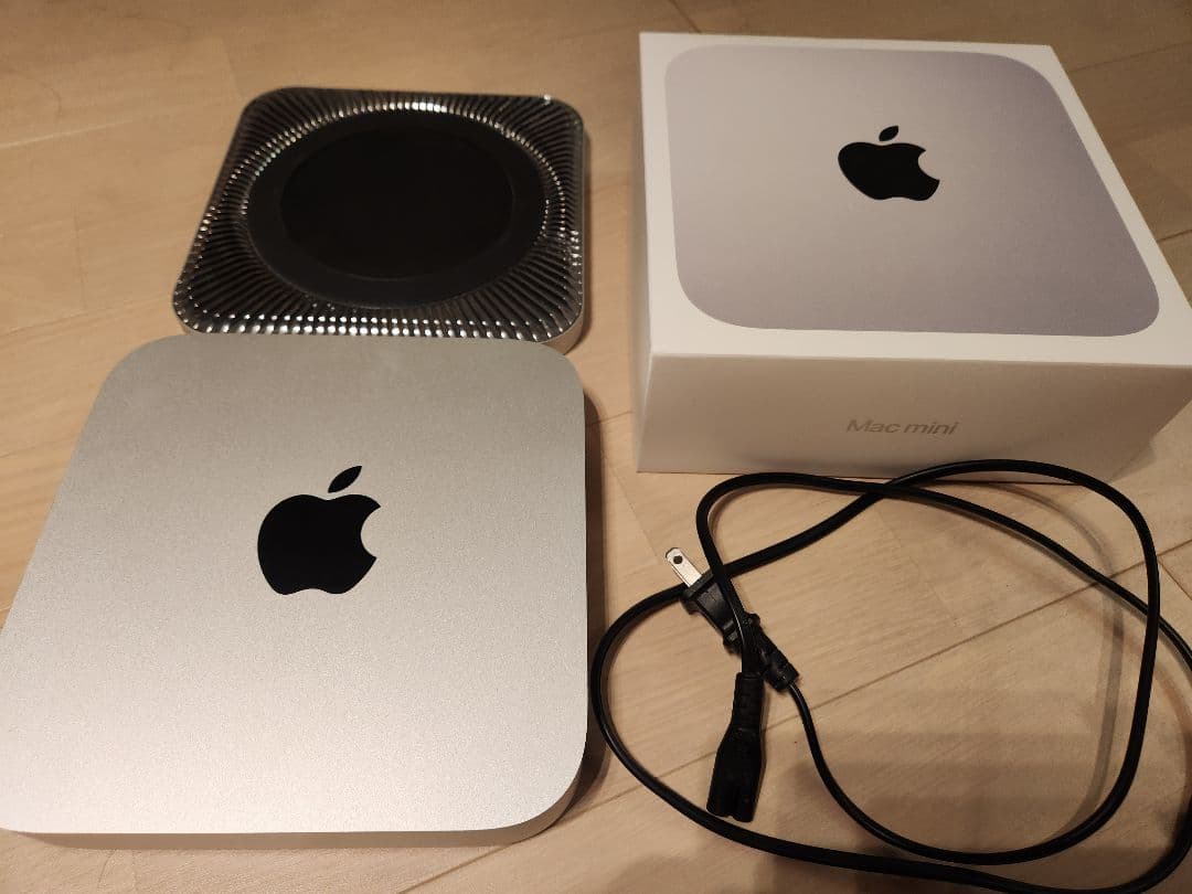 Mac mini M2 pro 2023(32GB)+ ドッキングステーション