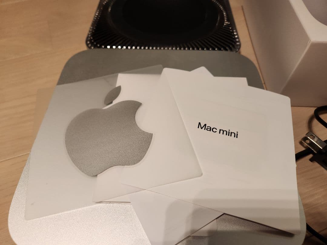 Mac mini M2 pro 2023(32GB)+ ドッキングステーション