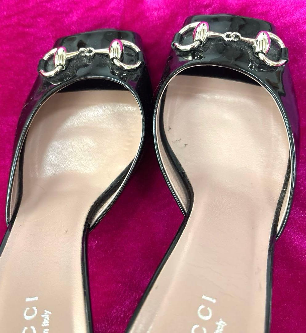 Gucci グッチ ホースビット パテントレザーオープントゥ ミュール